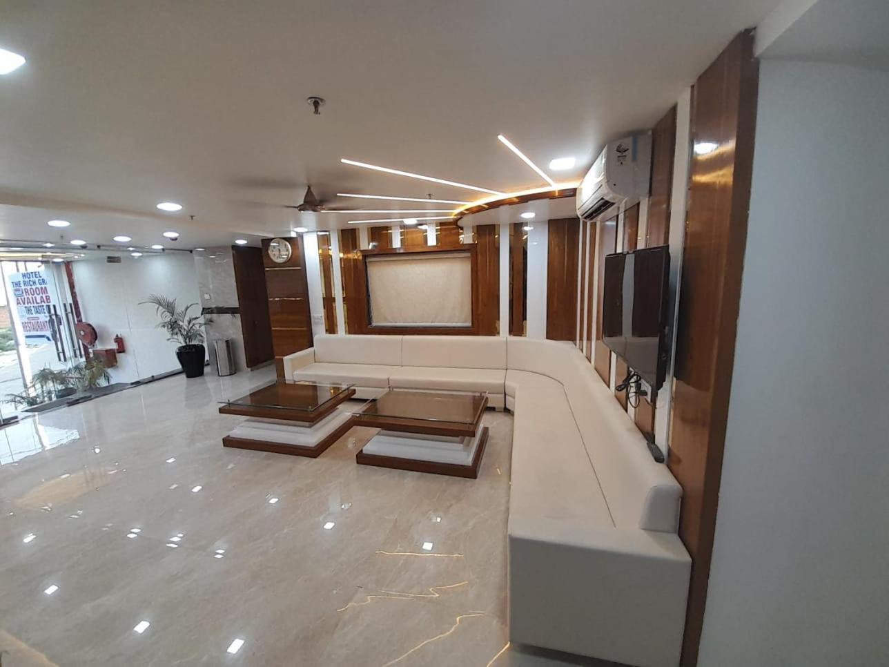 Rich Grand Hotel Agra  Dış mekan fotoğraf